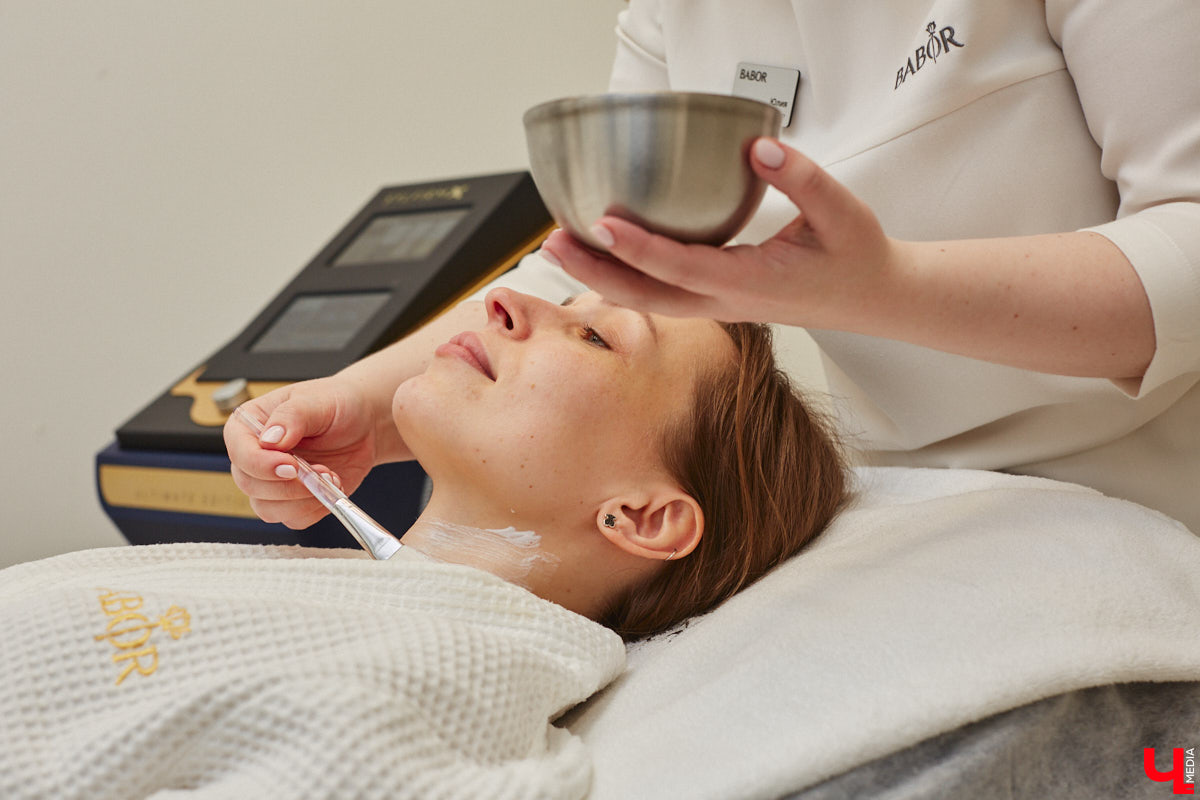 Естественная красота — главный тренд нашего времени. Сегодня модно не просто следить за собой, важно при этом беречь свою уникальность. Эта тенденция получила название pro-age, т. е. разумное отношение к своему возрасту, принятие его особенностей и соответствующий уход без излишних вмешательств. О современной философии красоты и инновационных технологиях, которые позволяют добиться потрясающего эффекта, «Ключ-Медиа» рассказала эксперт, владелица Института красоты BABOR Наталья Васькова.