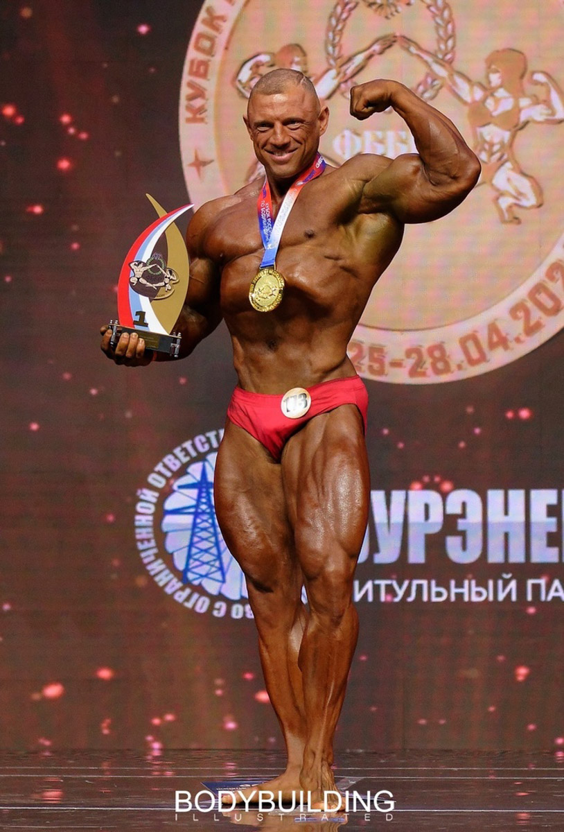 В конце апреля город Подольск наводнили самые сильные и титулованные спортсмены, чтобы показать свою форму на 36-м Кубке России по бодибилдингу. Среди лучших оказались владимирские атлеты. Подробностями своего триумфа обладатели золотых медалей и кубков поделились с «Ключ-Медиа».