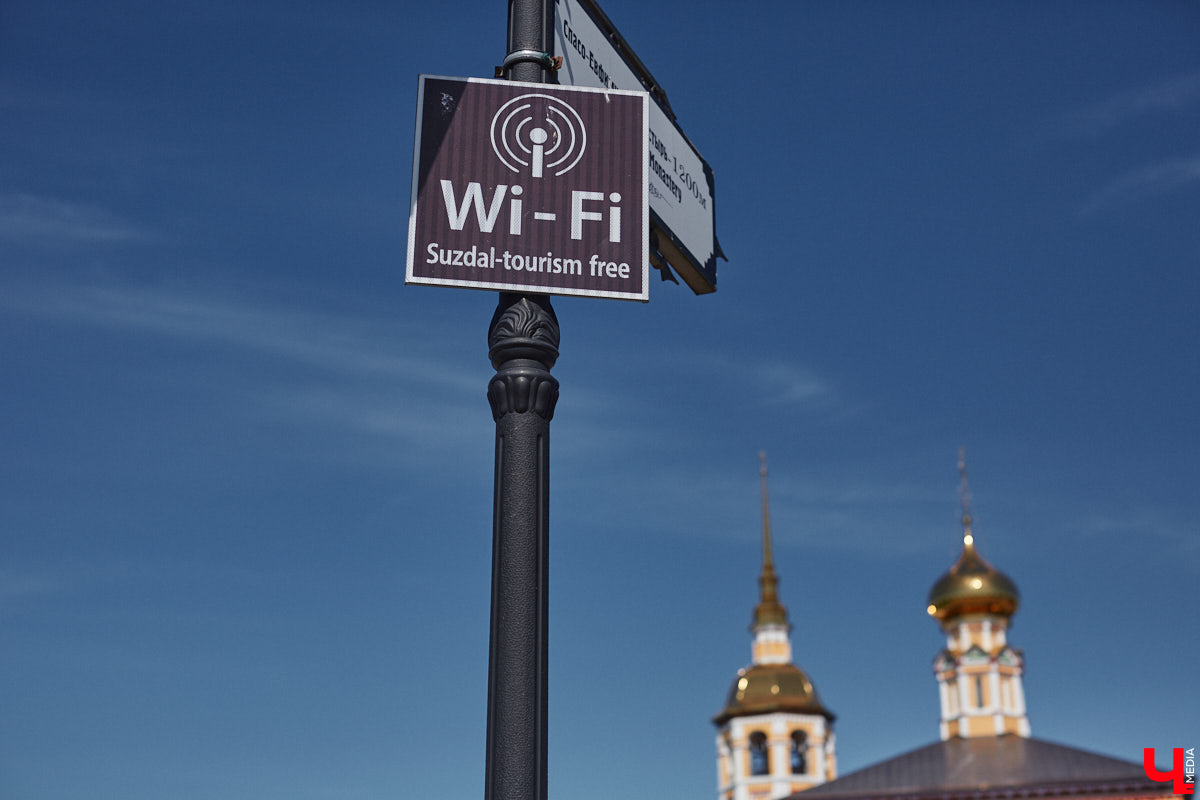 Суздаль усиленно готовится к тысячелетнему юбилею, в историческом центре работы на каждом углу. Из нового — благоустройство сада возле кремля и туристическая тропа вдоль живописного берега Каменки. Мы прогулялись по городу и увидели все своими глазами.