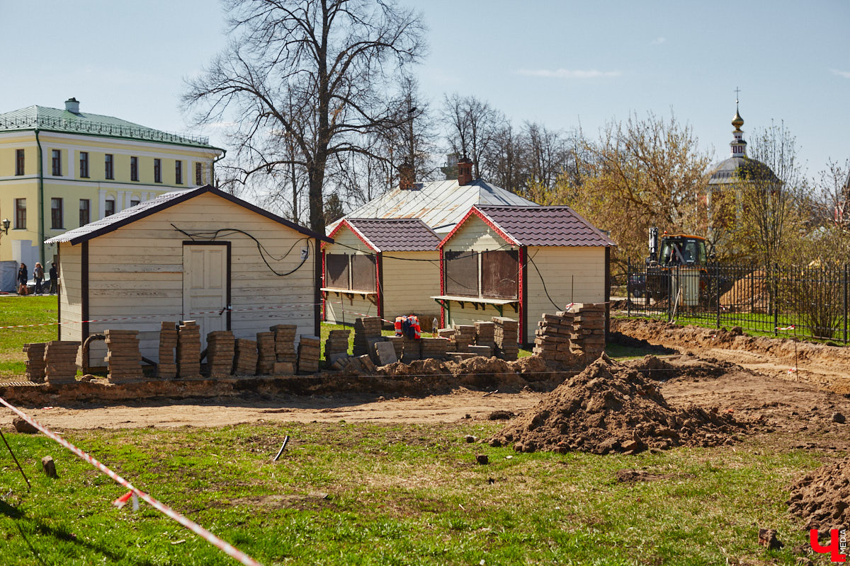 Суздаль усиленно готовится к тысячелетнему юбилею, в историческом центре работы на каждом углу. Из нового — благоустройство сада возле кремля и туристическая тропа вдоль живописного берега Каменки. Мы прогулялись по городу и увидели все своими глазами.