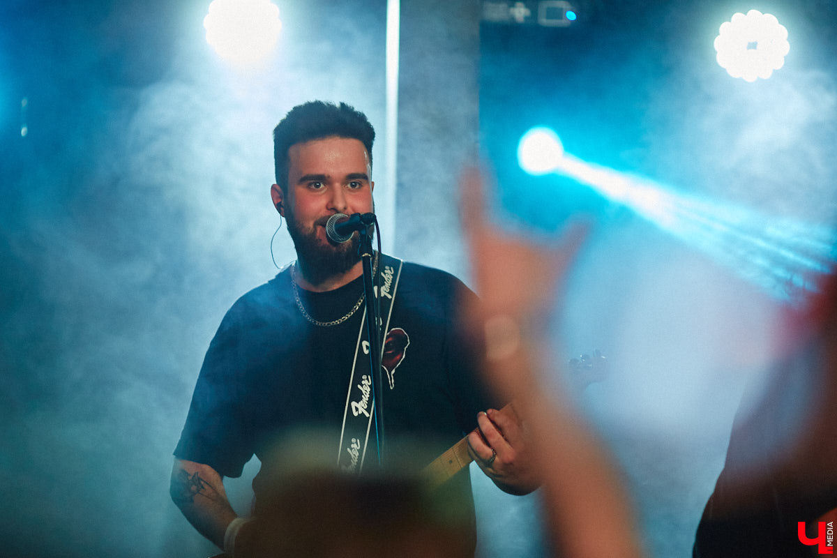 Май уже на исходе, но он успел подарить нам ряд интересных музыкальных новинок. Предлагаем вам оценить труды владимирских исполнителей. Какие-то релизы вы, возможно, даже занесете в личный плейлист. Так что включаем колонки погромче.