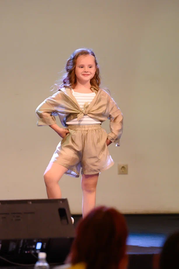 Мечты должны сбываться! Под таким девизом в столице 33-го региона состоялся детский областной конкурс красоты и талантов, организованный модельным агентством Victory. На нем не только исполнились самые заветные желания, но и были выбраны принцы и принцессы в различных категориях. Подробности уже на сайте.