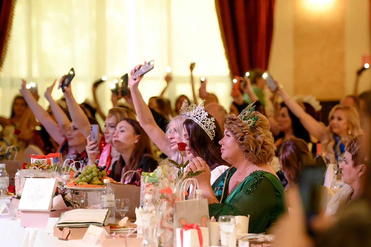 Мечты должны сбываться! Под таким девизом в столице 33-го региона состоялся детский областной конкурс красоты и талантов, организованный модельным агентством Victory. На нем не только исполнились самые заветные желания, но и были выбраны принцы и принцессы в различных категориях. Подробности уже на сайте.