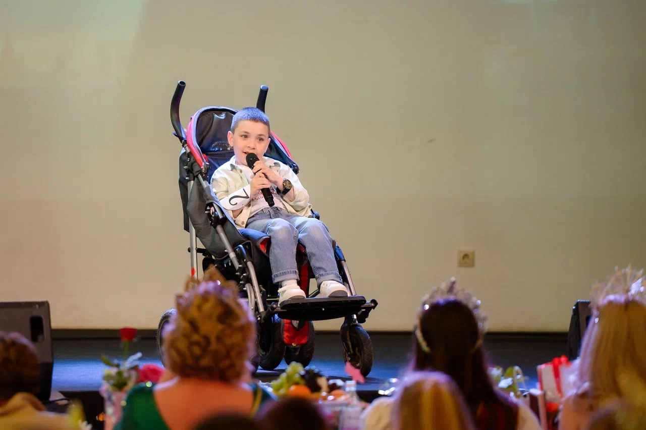 Мечты должны сбываться! Под таким девизом в столице 33-го региона состоялся детский областной конкурс красоты и талантов, организованный модельным агентством Victory. На нем не только исполнились самые заветные желания, но и были выбраны принцы и принцессы в различных категориях. Подробности уже на сайте.