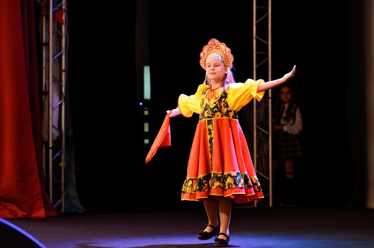 Мечты должны сбываться! Под таким девизом в столице 33-го региона состоялся детский областной конкурс красоты и талантов, организованный модельным агентством Victory. На нем не только исполнились самые заветные желания, но и были выбраны принцы и принцессы в различных категориях. Подробности уже на сайте.