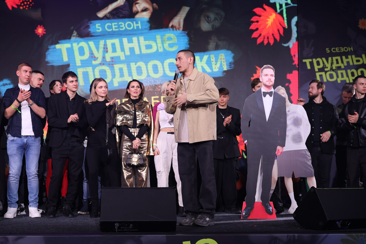 В архиве Марины Северяновой немало ярких фотопроектов, созданных во Владимире. Сейчас она перешла на иной уровень и делает видеоконтент, в том числе для российских звезд. Работала на съемках «Трудных подростков», с Нурланом Сабуровым, снимала бэк клипа «Алешка 2.0». О своем творческом успехе девушка поведала нашему изданию.