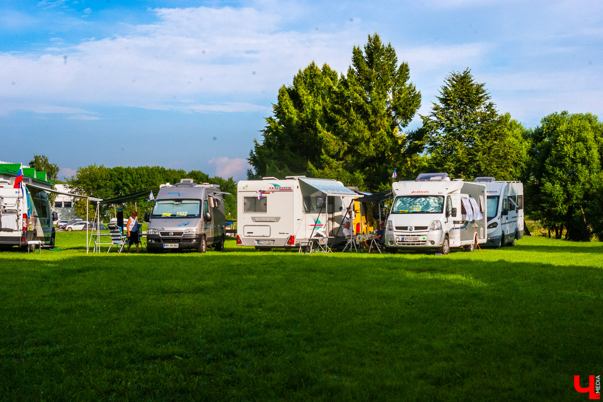 Готовьте свои ежедневники и сверяйтесь с расписанием: мы составили список летних фестивалей, которые пройдут на территории 33-го региона. Культурная программа богатейшая: и музыкальные события, и творческие слеты, и театральные ивенты. Осталось только найти на них свободное время!