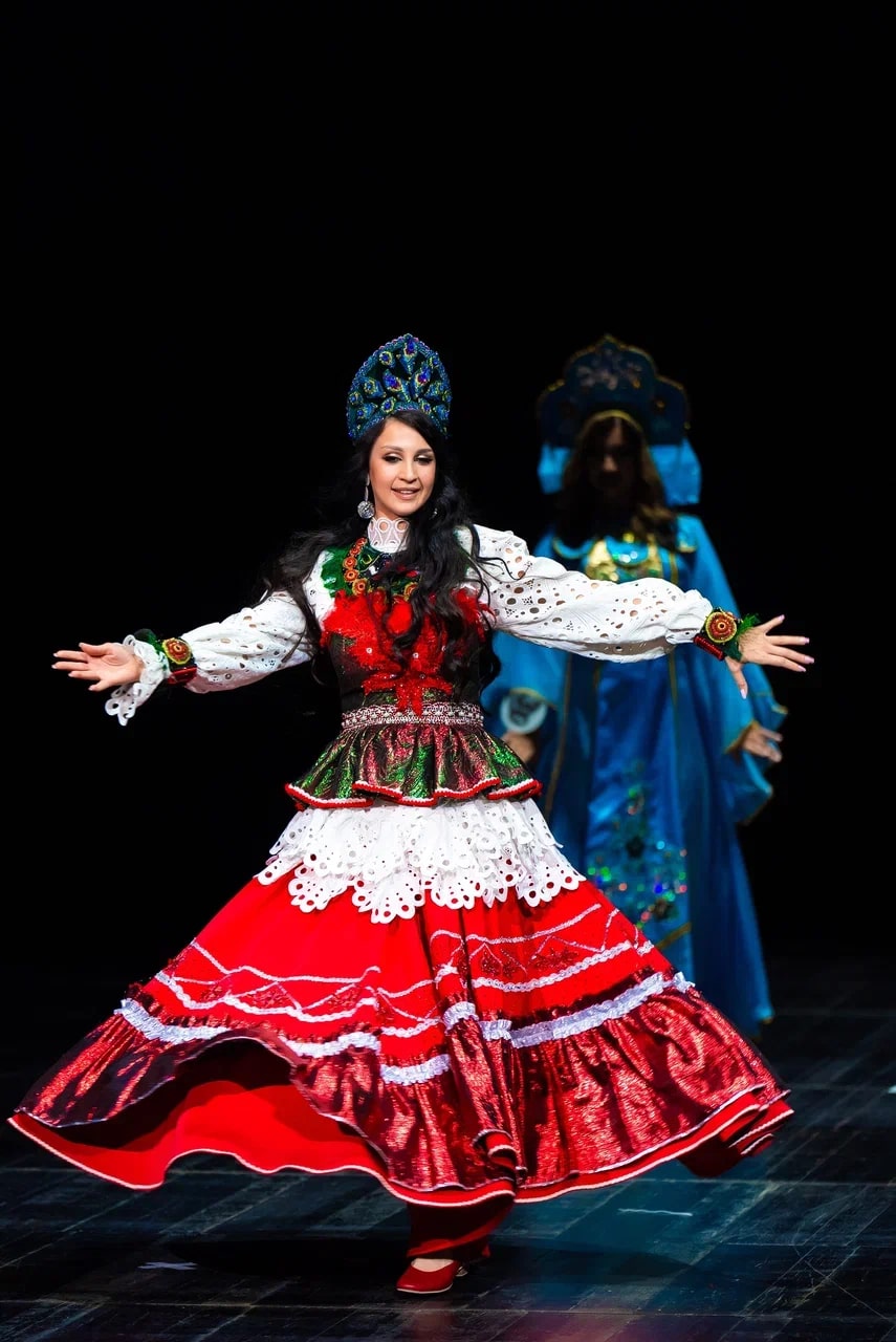 Семь из девяти девушек, представляющих Владимирскую область, получили титулы на одном из самых масштабных конкурсов красоты в стране «Миссис Россия Мира 2024», который поставил в этом году рекорд по числу участниц! Столь приятными новостями поделилась с «Ключ-Медиа» организатор областных этапов Виктория Селеметова.