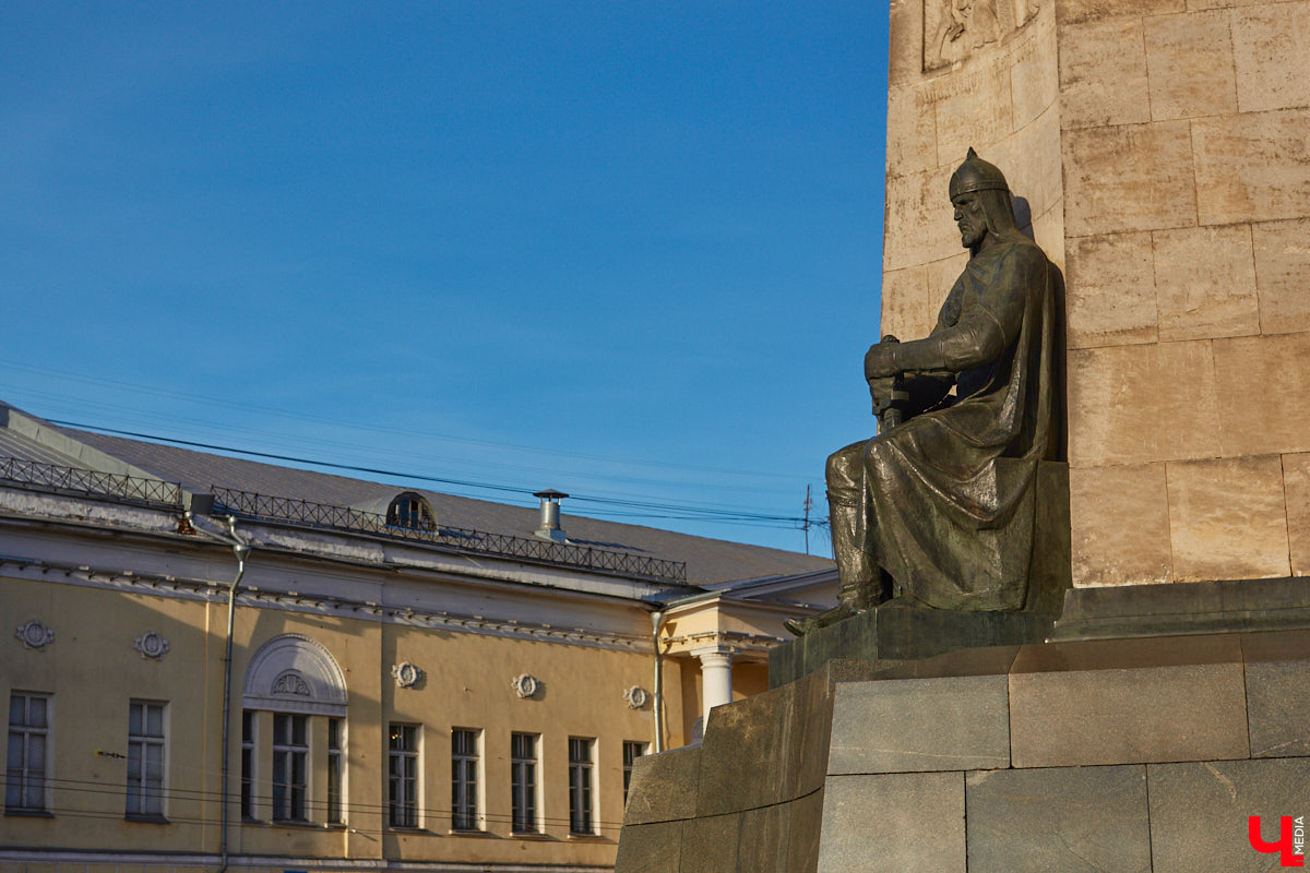 Монументальная скульптура Александра Невского возле планетария на Большой Московской не единственное место во Владимире, хранящее имя великого князя. Давайте прогуляемся и по другим следам знаменитого русского полководца в нашем городе.