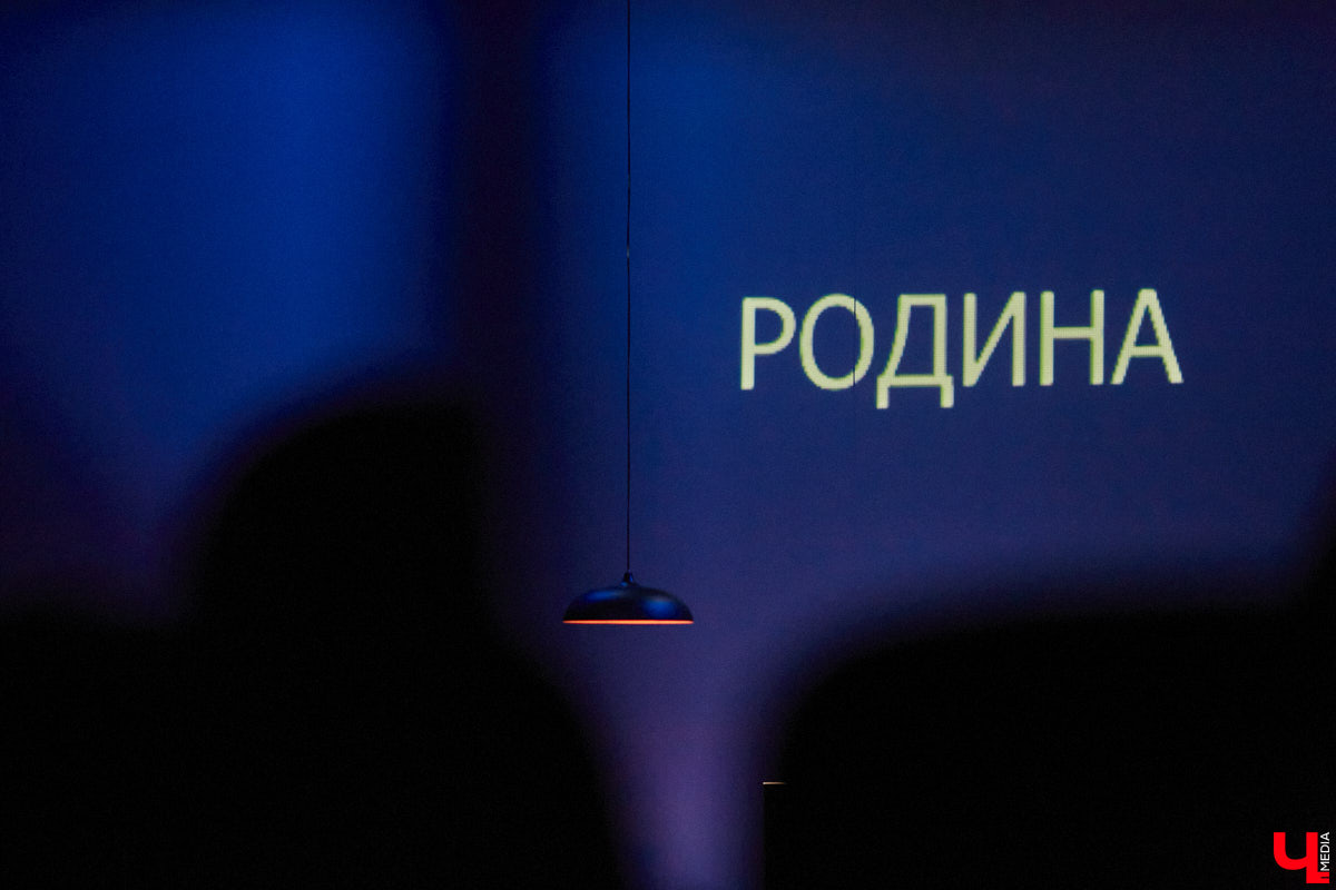 Чем еще может удивить зрителей ТТ «Завод»? Спектаклем, читая описание которого вспоминаешь мем: «Ничего не понятно, но очень интересно». «Ключ-Медиа» посетил Центр развития семьи — новую творческую площадку для развития и самореализации на базе «Милосердия и порядка», в рамках открытия которой состоялся премьерный показ проекта «Слово-Звук», — и выяснил, что ожидает зрителей.