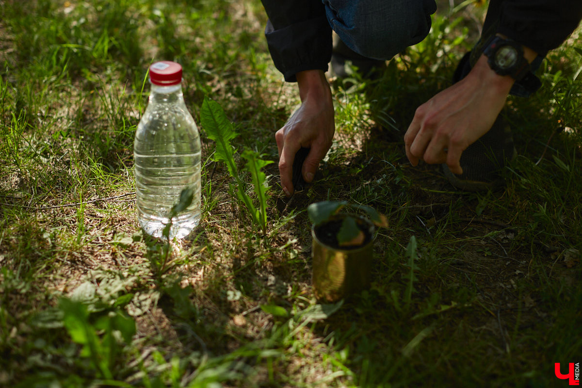 Чем вы занимаетесь в свободное время? Вот, например, Дмитрий Петров из Владимира колесит по региону на велосипеде и сажает дубы. И так уже 15 лет! За эти годы занятие ему не надоело, наоборот, каждое деревце для него маленькая победа. Их на счету молодого человека более трех сотен.