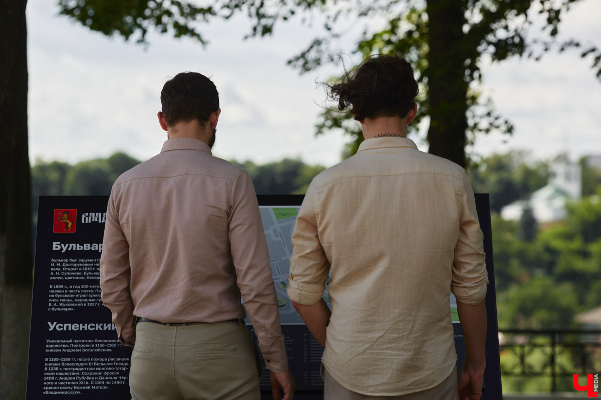 Несмотря на то, что некоторые спальные районы Владимира застыли в девяностых, его центр продолжает развиваться. И неудивительно, ведь туристы регулярно посещают наш город. Как, впрочем, и другие уголки 33-го региона. Что новенького он приготовил для своих гостей?