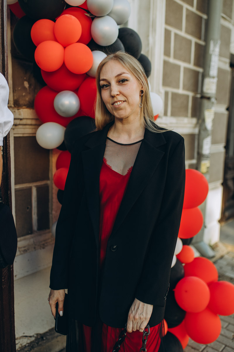 Утонченные и изысканные продукты теперь в шаговой доступности. Недавно в центре Владимира открылся гастробутик с широчайшим ассортиментом эксклюзивных деликатесов и напитков. Кстати, зайти туда можно не только за покупками, но и за приятной атмосферой. Подробнее о новой локации читайте в нашей статье.