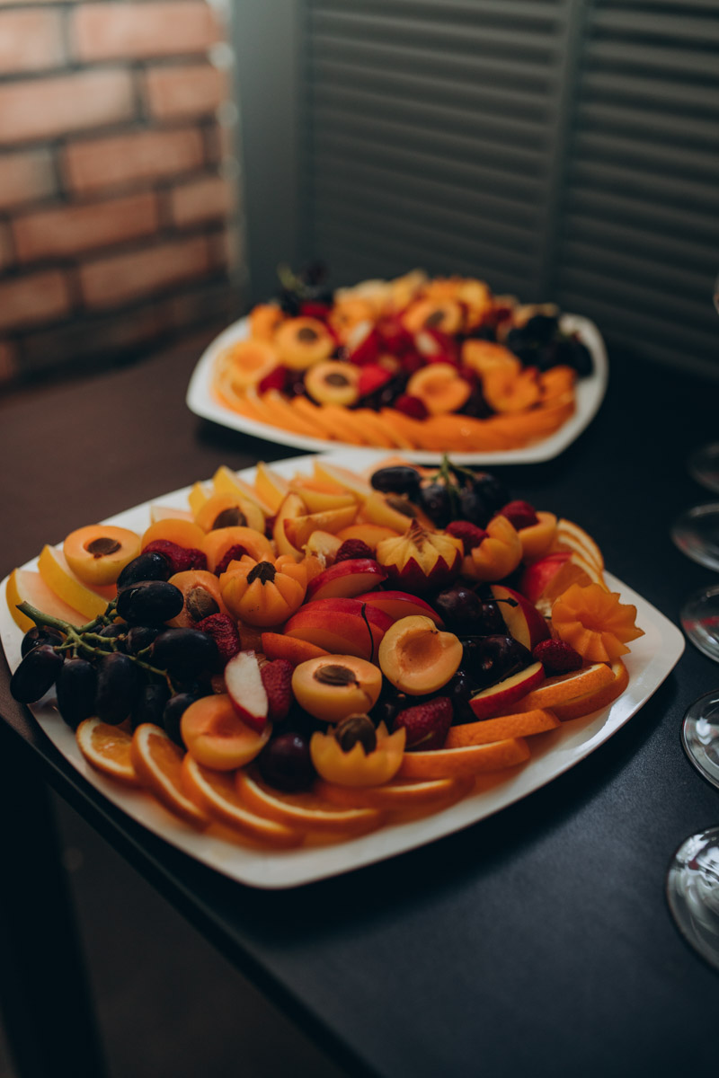 Утонченные и изысканные продукты теперь в шаговой доступности. Недавно в центре Владимира открылся гастробутик с широчайшим ассортиментом эксклюзивных деликатесов и напитков. Кстати, зайти туда можно не только за покупками, но и за приятной атмосферой. Подробнее о новой локации читайте в нашей статье.