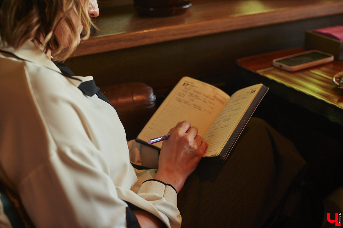 Девять лет назад Светлана Аркадьева зарегистрировала свою фирму, оказывающую комплексные услуги по решению бизнес-задач. О развитии своего дела, личностном росте, помощи людям и детских мечтах, претворенных в жизнь, «Ключ-Медиа» расспросил успешную бизнес-леди на встрече за чашечкой чая.