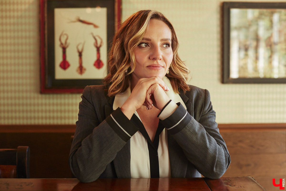 Девять лет назад Светлана Аркадьева зарегистрировала свою фирму, оказывающую комплексные услуги по решению бизнес-задач. О развитии своего дела, личностном росте, помощи людям и детских мечтах, претворенных в жизнь, «Ключ-Медиа» расспросил успешную бизнес-леди на встрече за чашечкой чая.