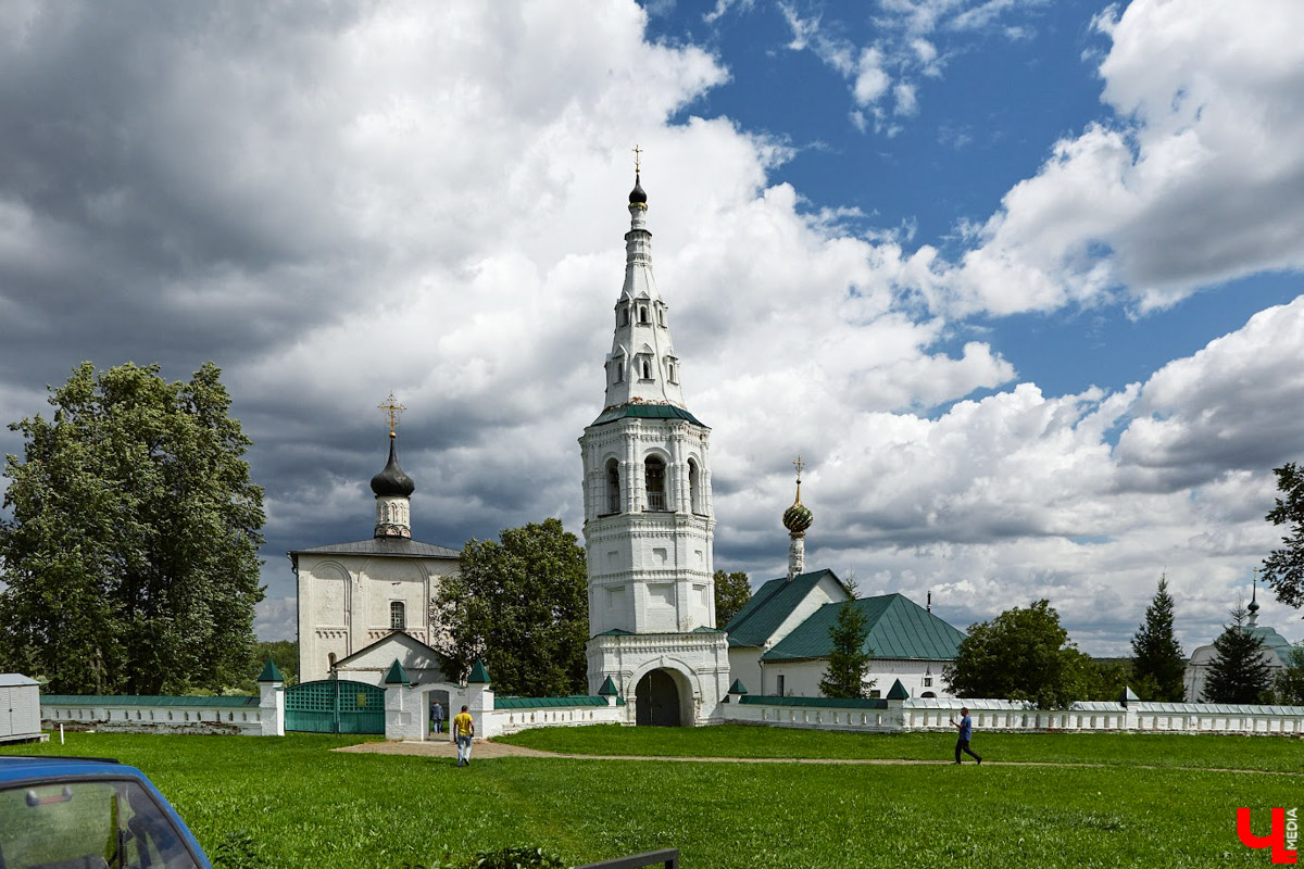 Во Владимирской области планируют снимать еще один фильм, на этот раз историческую картину про эпоху князя Боголюбского. Группа будет работать в Суздальском районе и Юрьеве-Польском. На время съемок для посещения закроют некоторые храмы и соборы, а также историко-ландшафтный комплекс «Боголюбовский луг».