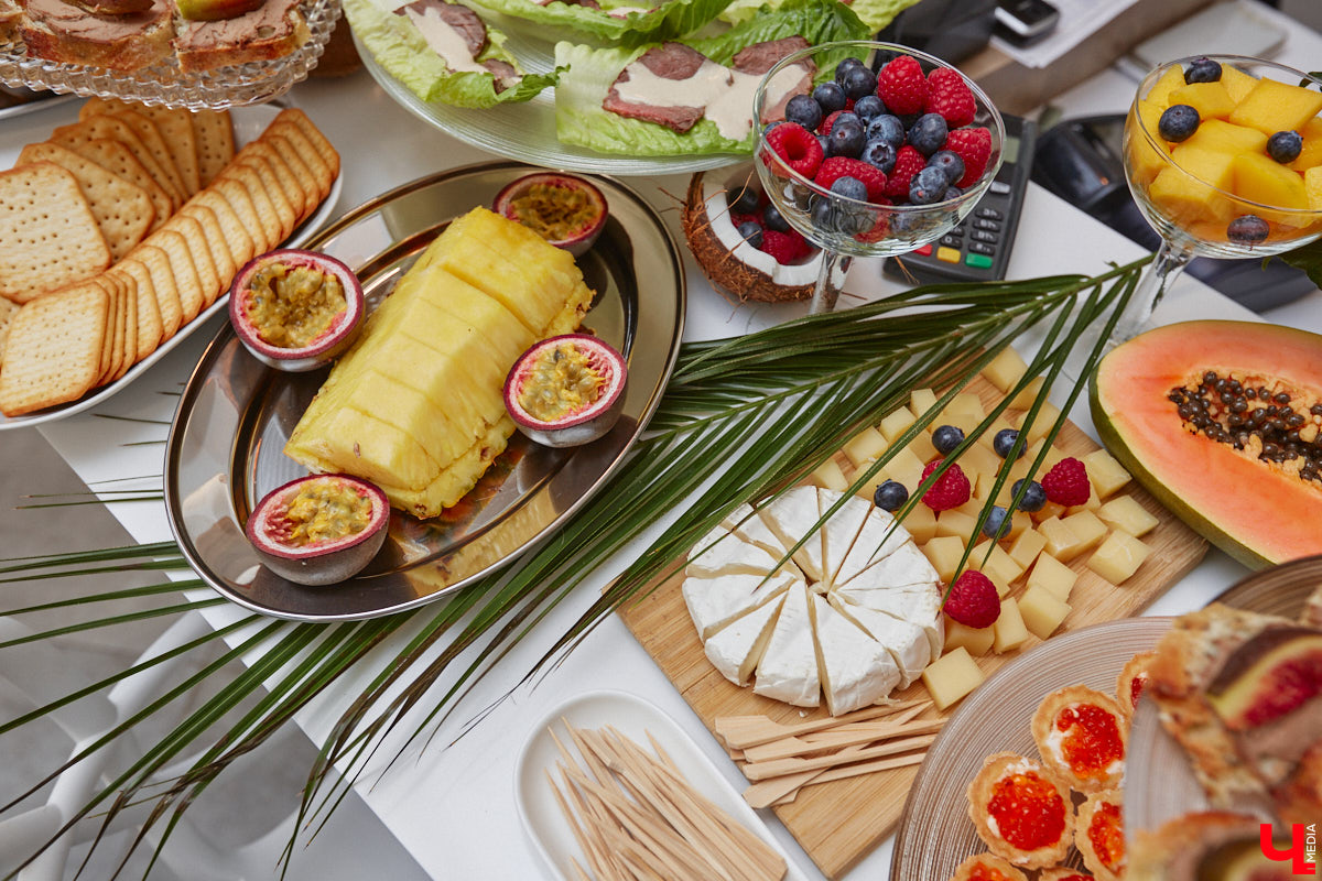 Мы прощаемся с сезоном отпусков, но можем подсказать, как продлить ощущение бриза на лице и сохранить аромат тропических цветов на коже. Средства бренда St Barth с «острова миллионеров» — капсула воспоминаний о лете. Про уникальную карибскую косметику и концепцию Mix & Match владимирцам рассказали на презентации в Институте красоты BABOR.