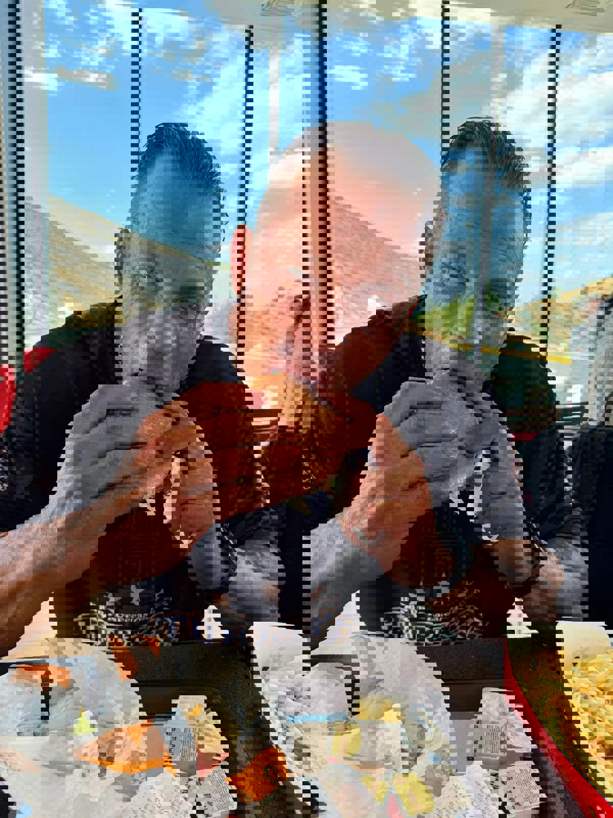 Бодибилдер из Владимира Вадим Легарев занял первое место в номинации «Мастера» на турнире в турецком Измире. Перед выходом на подиум спортсмену пришлось серьезно поработать над весом, но со всеми испытаниями он справился. В итоге спортсмен привез домой очередную медаль.