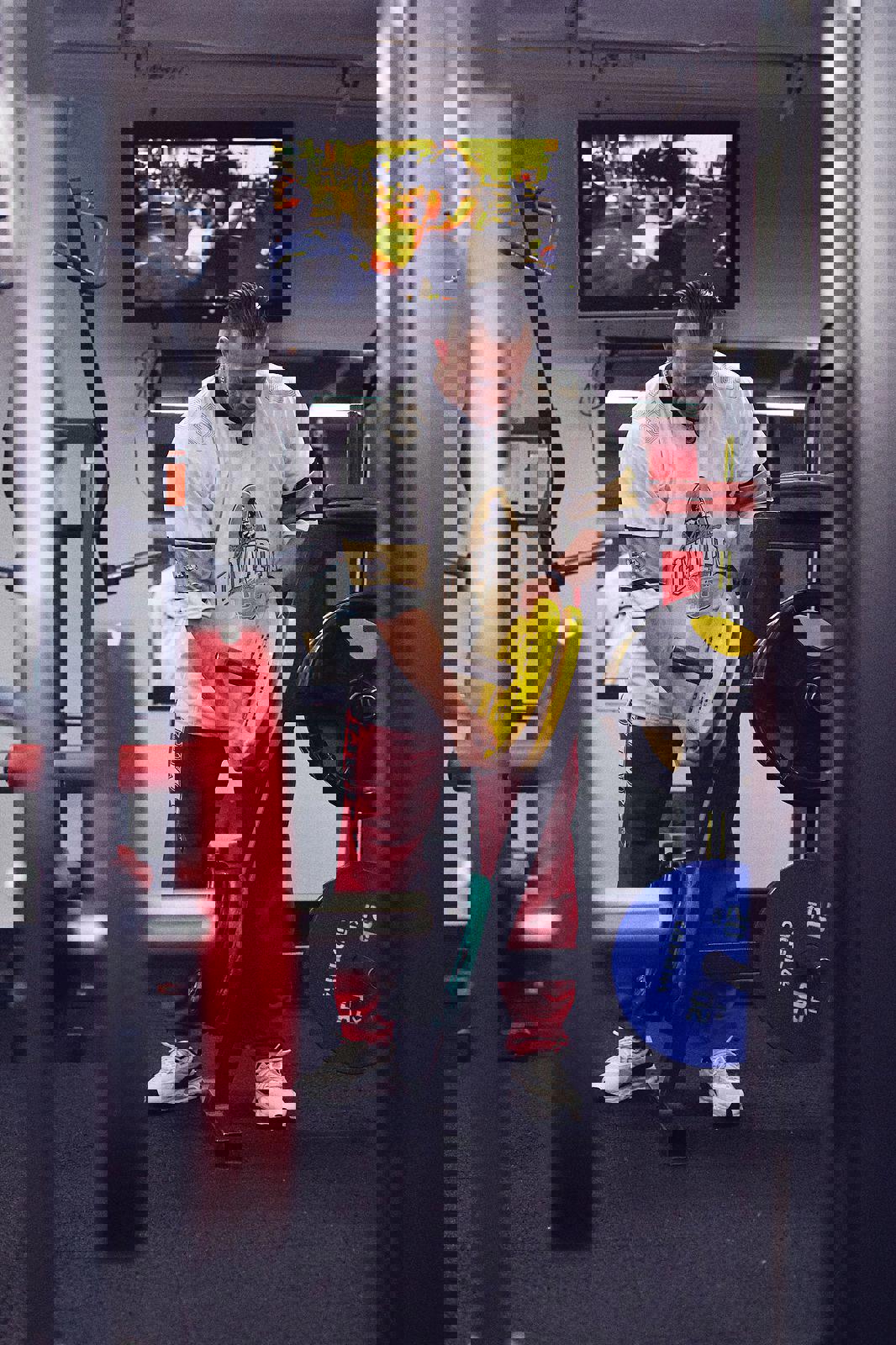 Бодибилдер из Владимира Вадим Легарев занял первое место в номинации «Мастера» на турнире в турецком Измире. Перед выходом на подиум спортсмену пришлось серьезно поработать над весом, но со всеми испытаниями он справился. В итоге спортсмен привез домой очередную медаль.