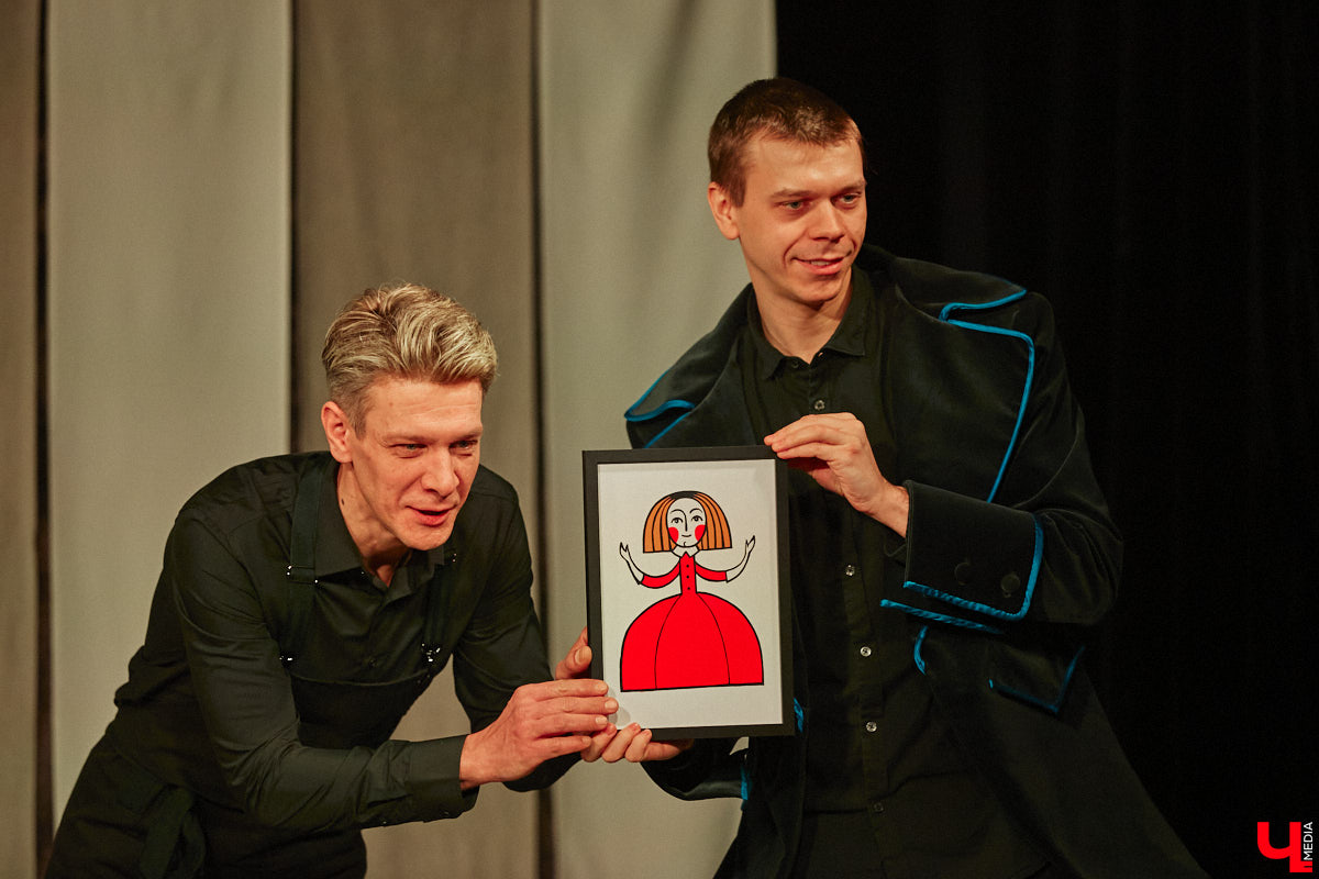 Подарок для юных владимирских зрителей приготовил «Театр         Т» из         Москвы         — волшебный спектакль «Щелкунчик» (0+). Интерактивное представление         — отличный шанс попасть в         сказку Гофмана прямо из         зала. Ожившие персонажи и         чудесные превращения не         оставят равнодушными детей и         их         родителей. Премьерные показы уже стартовали в         областном центре. Наше издание побывало на         одном из         них.