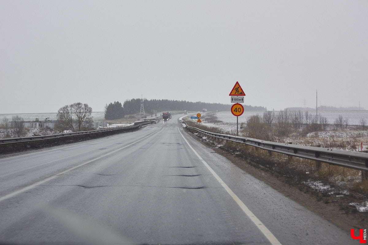 Юбилей музея под открытым небом позади, однако некоторые проекты до сих пор не закончены. Например, движение из Владимира в Суздаль по трассе Р-132 «Золотое кольцо» и сейчас вызывает много вопросов. Когда завершат капитальный ремонт на объекте и что еще в древнем городе придется доделывать в будущем году? Читайте в репортаже «Ключ-Медиа».