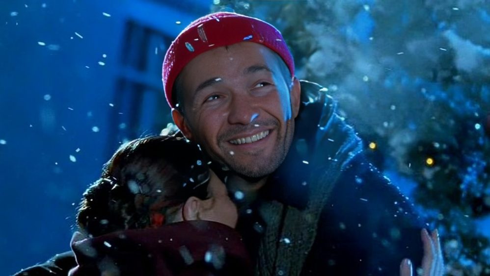 Бывшая резиденция Ивана Грозного не может похвастаться таким паломничеством кинематографистов, как Владимир и тем более Суздаль. Но пару шедевров и несколько вполне достойных кинолент сняли и там. Причем первые в области съемки аж в 1926 году проходили именно в Александрове. «Ключ-Медиа» собрал фильмы и сериалы, в которых город 33-го региона стал полноценным участником фильма или же, напротив, скромно выступал в роли незаметного статиста.