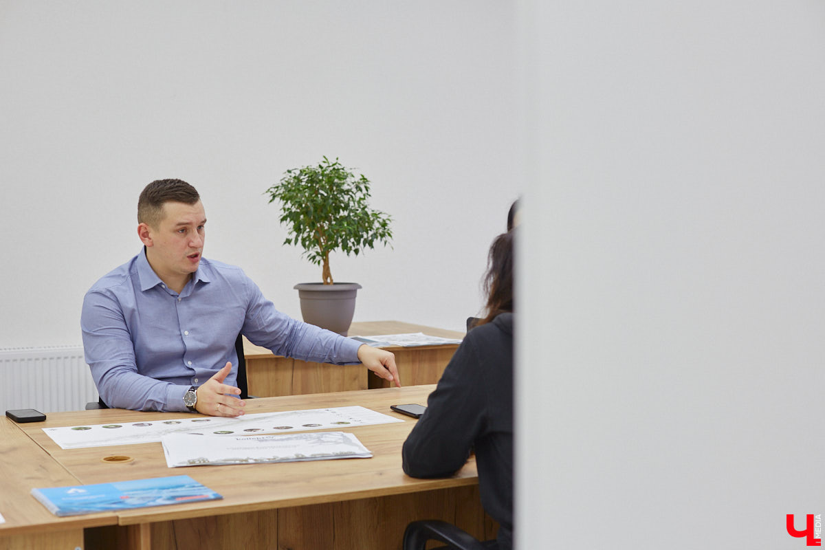 Пока Лыбедская магистраль — недружелюбная для пешеходов территория. Но эта ситуация скоро изменится. Там появится линейный парк с озеленением и точками притяжения, который должен замкнуть контур туристического маршрута по границам древнего города. С проектом благоустройства «Ключ-Медиа» познакомили его авторы.