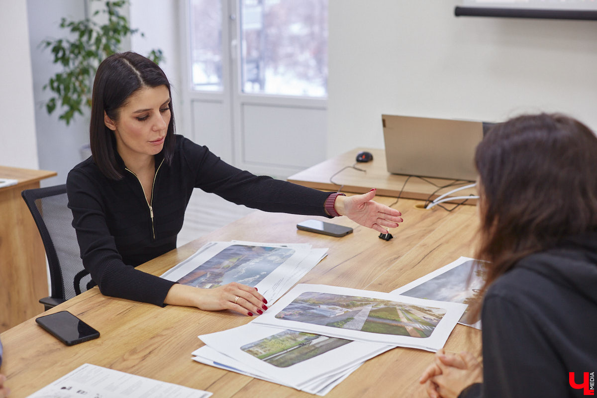 Пока Лыбедская магистраль — недружелюбная для пешеходов территория. Но эта ситуация скоро изменится. Там появится линейный парк с озеленением и точками притяжения, который должен замкнуть контур туристического маршрута по границам древнего города. С проектом благоустройства «Ключ-Медиа» познакомили его авторы.