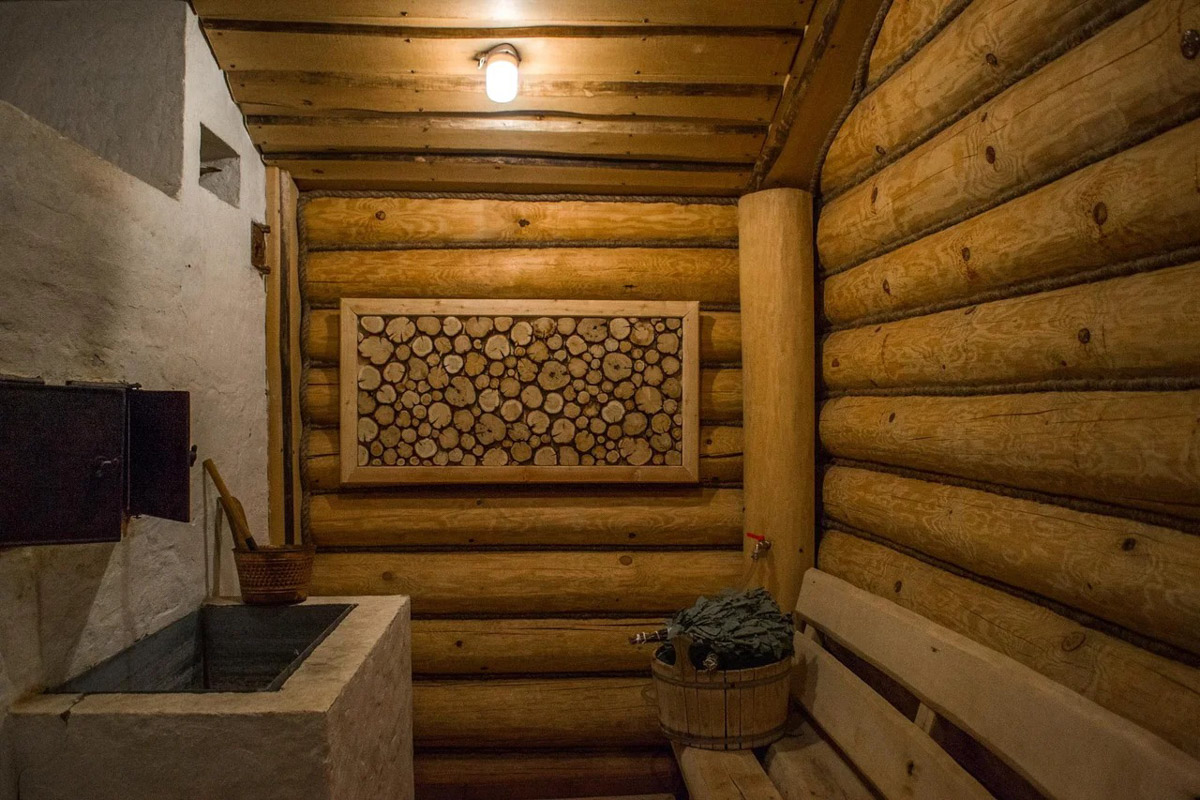 Где и&nbsp;как провести Новый год, каждый решает сам. Тем, кто планирует в&nbsp;каникулы покинуть бетонные джунгли, поможет обзор домов, которые сдают в&nbsp;аренду на&nbsp;праздники во&nbsp;Владимирской области. Мы&nbsp;подобрали варианты как для больших компаний, так и&nbsp;для пар и&nbsp;даже на&nbsp;одного человека. Однако стоит поторопиться с&nbsp;выбором&nbsp;— часы вот-вот пробьют полночь!