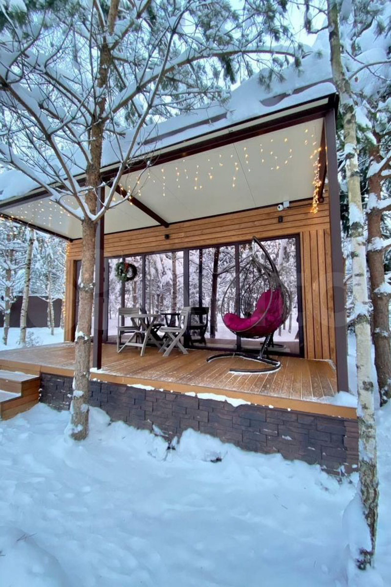 Где и&nbsp;как провести Новый год, каждый решает сам. Тем, кто планирует в&nbsp;каникулы покинуть бетонные джунгли, поможет обзор домов, которые сдают в&nbsp;аренду на&nbsp;праздники во&nbsp;Владимирской области. Мы&nbsp;подобрали варианты как для больших компаний, так и&nbsp;для пар и&nbsp;даже на&nbsp;одного человека. Однако стоит поторопиться с&nbsp;выбором&nbsp;— часы вот-вот пробьют полночь!