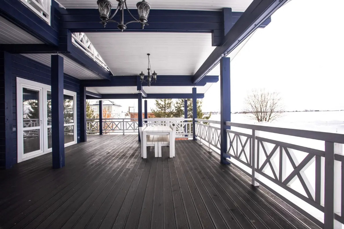 Где и&nbsp;как провести Новый год, каждый решает сам. Тем, кто планирует в&nbsp;каникулы покинуть бетонные джунгли, поможет обзор домов, которые сдают в&nbsp;аренду на&nbsp;праздники во&nbsp;Владимирской области. Мы&nbsp;подобрали варианты как для больших компаний, так и&nbsp;для пар и&nbsp;даже на&nbsp;одного человека. Однако стоит поторопиться с&nbsp;выбором&nbsp;— часы вот-вот пробьют полночь!