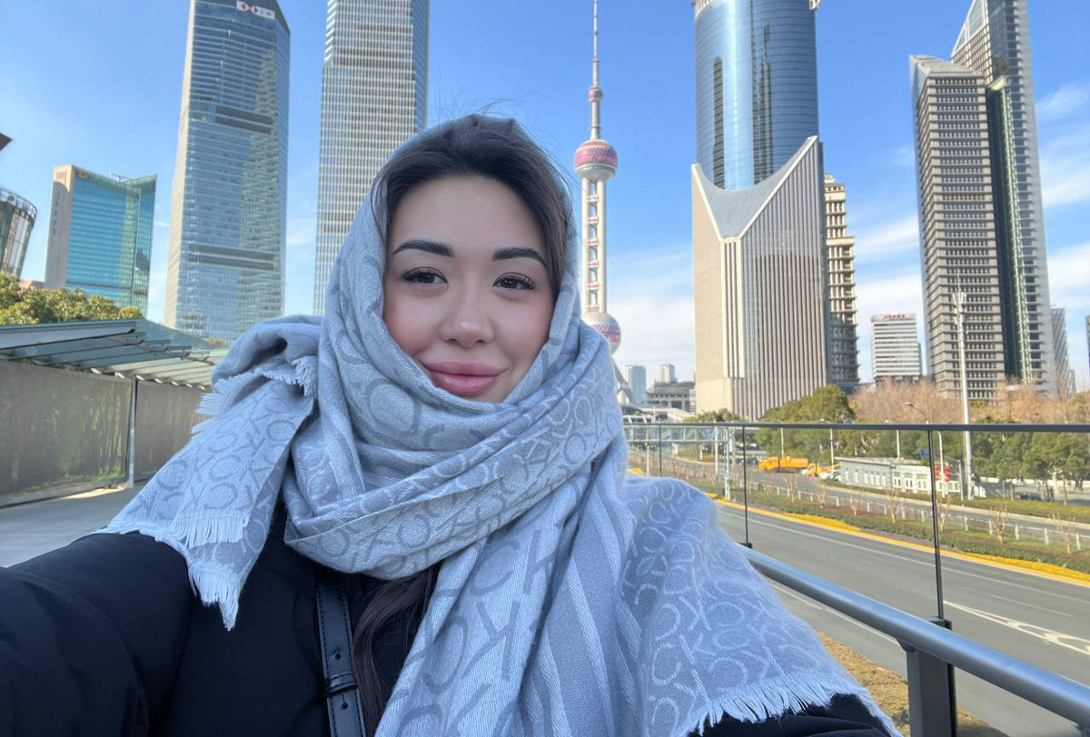 Китай умеет удивлять! Там легко почувствовать себя как на другой планете с его любопытным мироустройством. А еще он разный. Реставратор из Владимирской области Анна Фоминых недавно вернулась из КНР, где невольно сравнила такие разные по характеру Пекин и Шанхай.