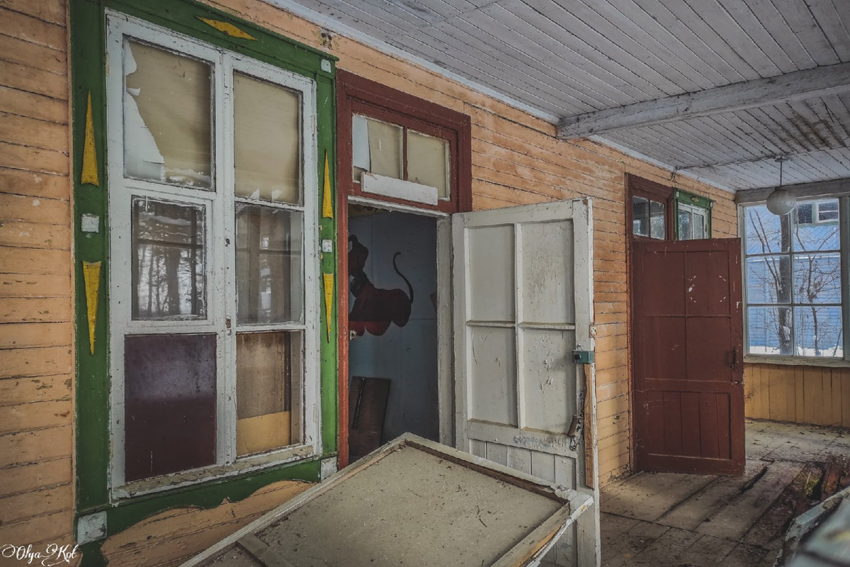 У пионерлагеря «Чайка» в Собинском районе, некогда принадлежащего «Автоприбору», появился шанс на возрождение: есть вероятность, что его купили и собираются восстановить. Отрадно! Тем более, как рассказала «Ключ-Медиа» путешественница Ольга Кот, сохранилась локация на удивление сносно!