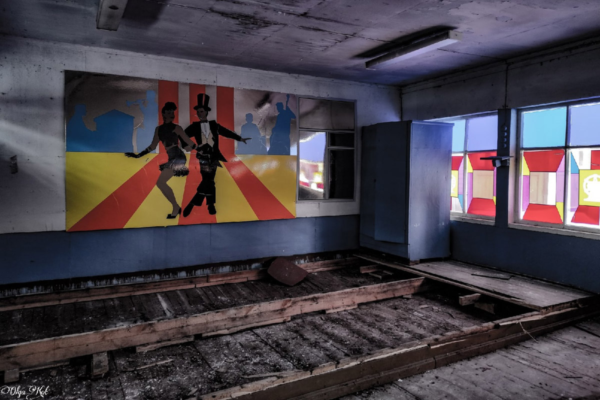 У пионерлагеря «Чайка» в Собинском районе, некогда принадлежащего «Автоприбору», появился шанс на возрождение: есть вероятность, что его купили и собираются восстановить. Отрадно! Тем более, как рассказала «Ключ-Медиа» путешественница Ольга Кот, сохранилась локация на удивление сносно!