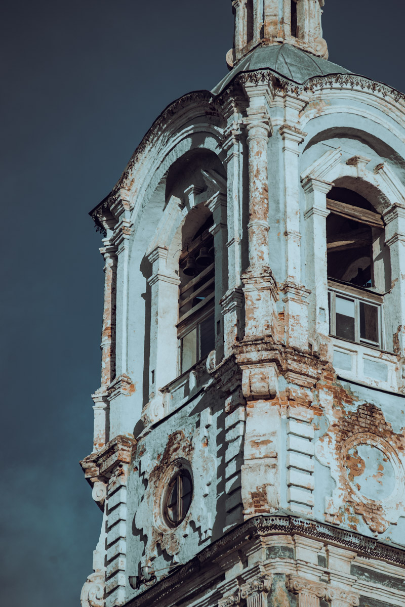 Хотите увидеть города 33-го региона как на ладони и полюбоваться их красотами с высоты птичьего полета? Рекомендуем забраться на местные колокольни! Именно так поступил владимирский фотограф Михаил Урбан: он поднялся на пять смотровых площадок в разных районах области и сделал потрясающие кадры.