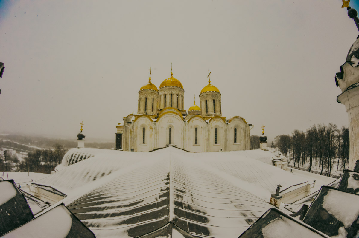 Хотите увидеть города 33-го региона как на ладони и полюбоваться их красотами с высоты птичьего полета? Рекомендуем забраться на местные колокольни! Именно так поступил владимирский фотограф Михаил Урбан: он поднялся на пять смотровых площадок в разных районах области и сделал потрясающие кадры.