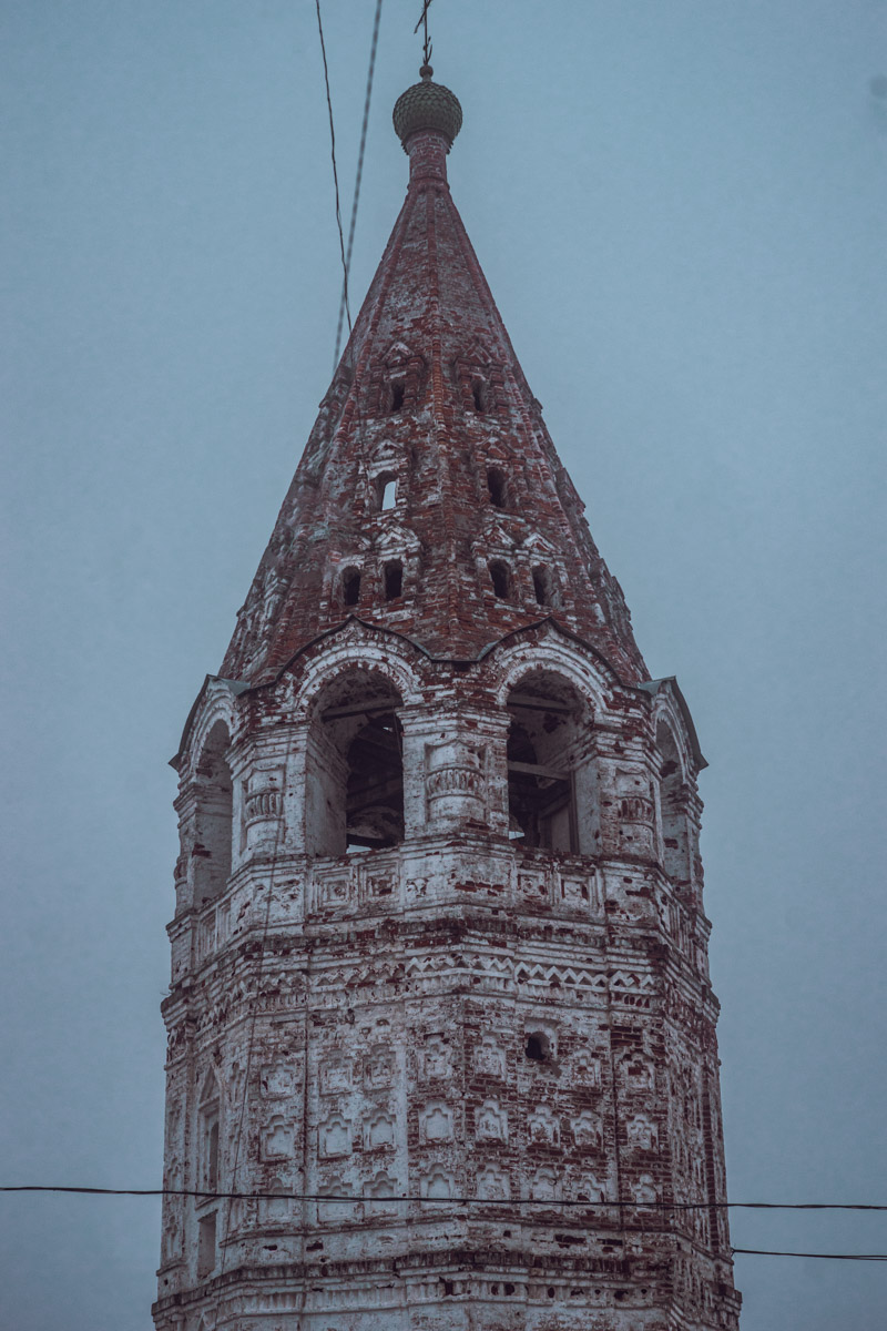 Хотите увидеть города 33-го региона как на ладони и полюбоваться их красотами с высоты птичьего полета? Рекомендуем забраться на местные колокольни! Именно так поступил владимирский фотограф Михаил Урбан: он поднялся на пять смотровых площадок в разных районах области и сделал потрясающие кадры.