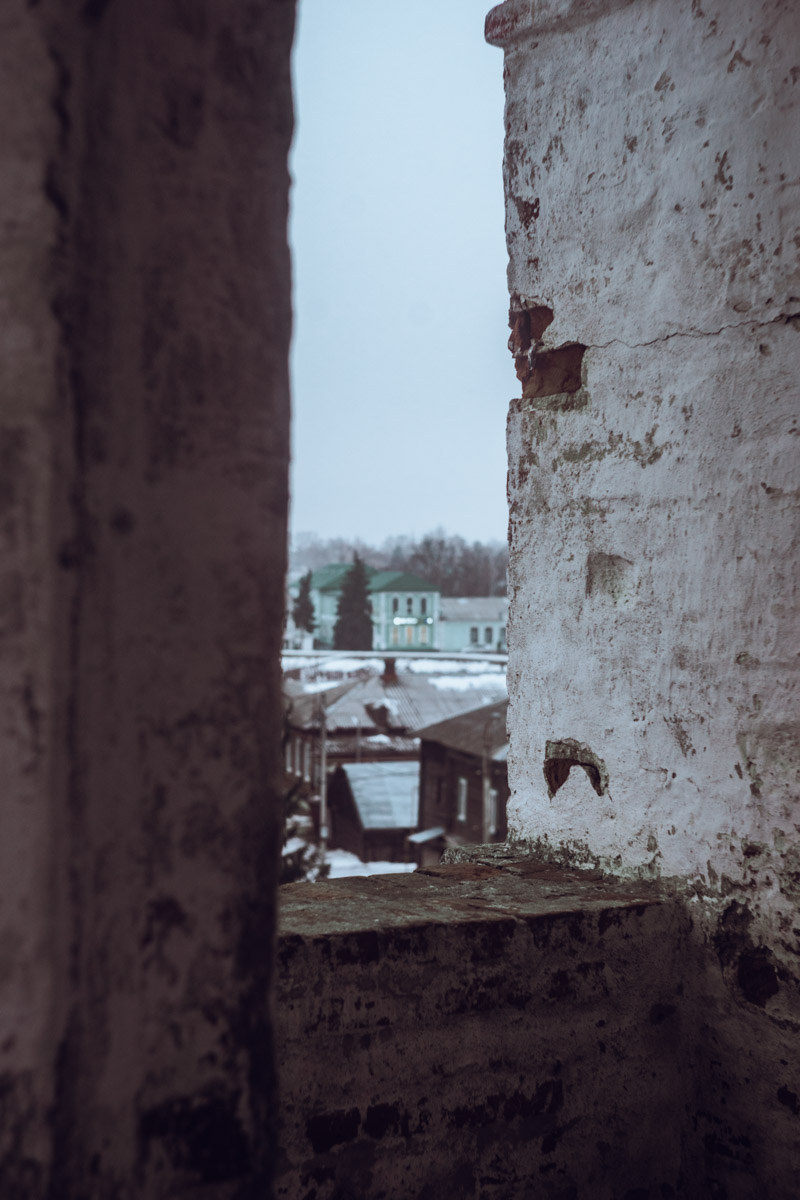 Хотите увидеть города 33-го региона как на ладони и полюбоваться их красотами с высоты птичьего полета? Рекомендуем забраться на местные колокольни! Именно так поступил владимирский фотограф Михаил Урбан: он поднялся на пять смотровых площадок в разных районах области и сделал потрясающие кадры.