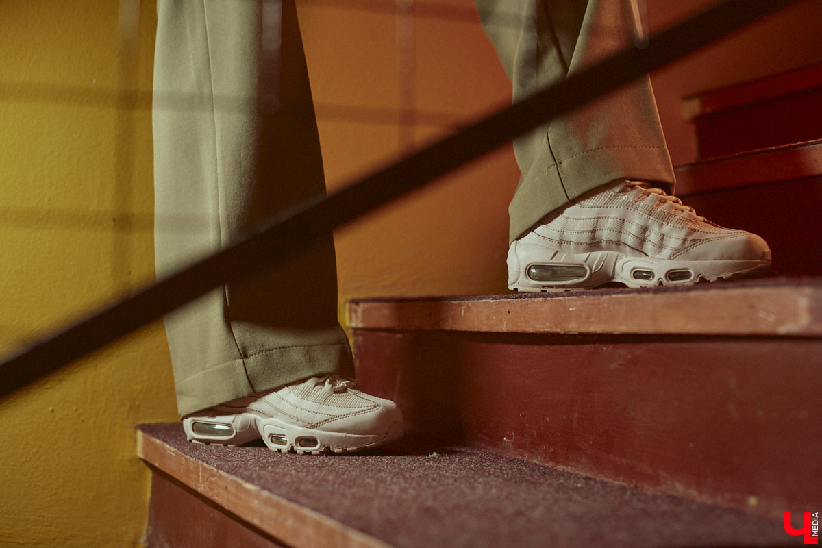 Владимирский хореограф-педагог Полина Гусева предпочитает одежду спортивного кроя. Однако в гардеробе балетмейстера есть и классические наряды. Рубашку и джинсы она запросто может сменить на приталенное платье с разрезом. Все зависит от настроения!