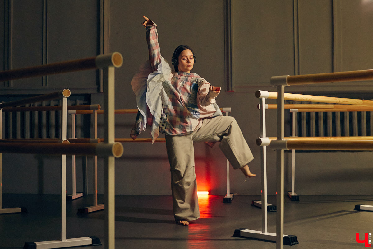 Владимирский хореограф-педагог Полина Гусева предпочитает одежду спортивного кроя. Однако в гардеробе балетмейстера есть и классические наряды. Рубашку и джинсы она запросто может сменить на приталенное платье с разрезом. Все зависит от настроения!