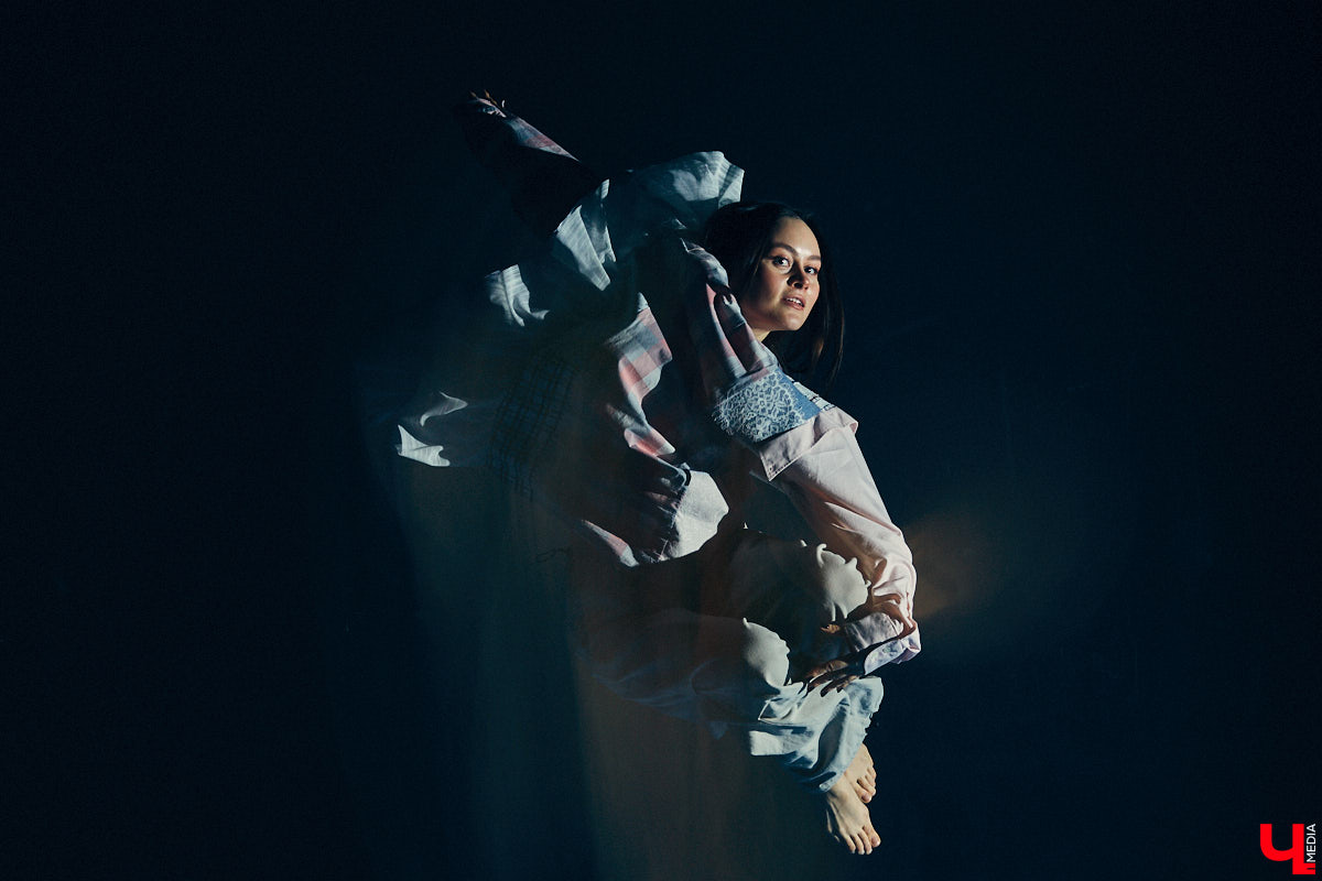 Владимирский хореограф-педагог Полина Гусева предпочитает одежду спортивного кроя. Однако в гардеробе балетмейстера есть и классические наряды. Рубашку и джинсы она запросто может сменить на приталенное платье с разрезом. Все зависит от настроения!