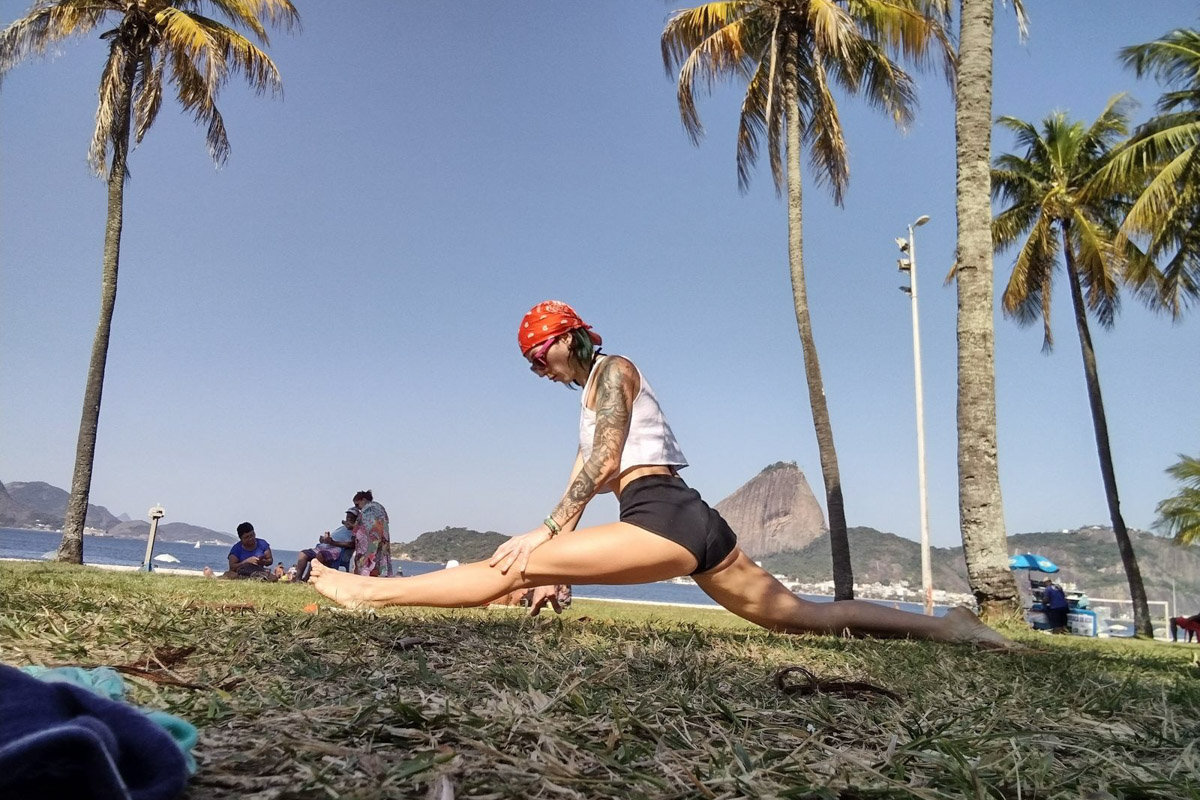 В Коврове можно встретить необычную семейную пару — Светлану и Сиднея Барбоза. Познакомились ребята в Бразилии, расписались на берегу Атлантического океана, но жить из мегаполиса с населением в шесть миллионов человек перебрались в провинциальный город в России. О причинах такого решения они рассказали «Ключ-Медиа».