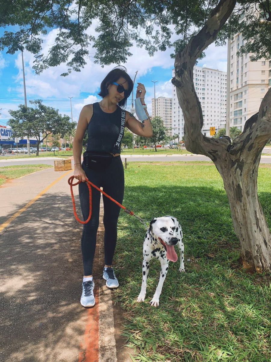 В Коврове можно встретить необычную семейную пару — Светлану и Сиднея Барбоза. Познакомились ребята в Бразилии, расписались на берегу Атлантического океана, но жить из мегаполиса с населением в шесть миллионов человек перебрались в провинциальный город в России. О причинах такого решения они рассказали «Ключ-Медиа».