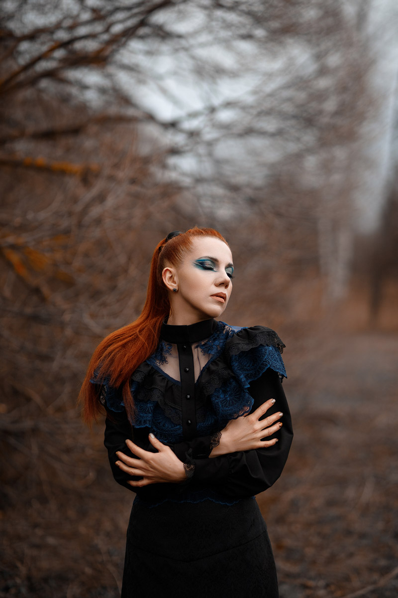 Владимирский фотограф Владислава Калниете к рыжеволосым моделям питает особую любовь. Девушки, поцелованные солнцем, — частые героини ее сказочных сюжетов. Кстати, сама она тоже имеет огненные локоны и порой не прочь встать по другую сторону камеры. Эффектными кадрами мастерица поделилась с нашим изданием.