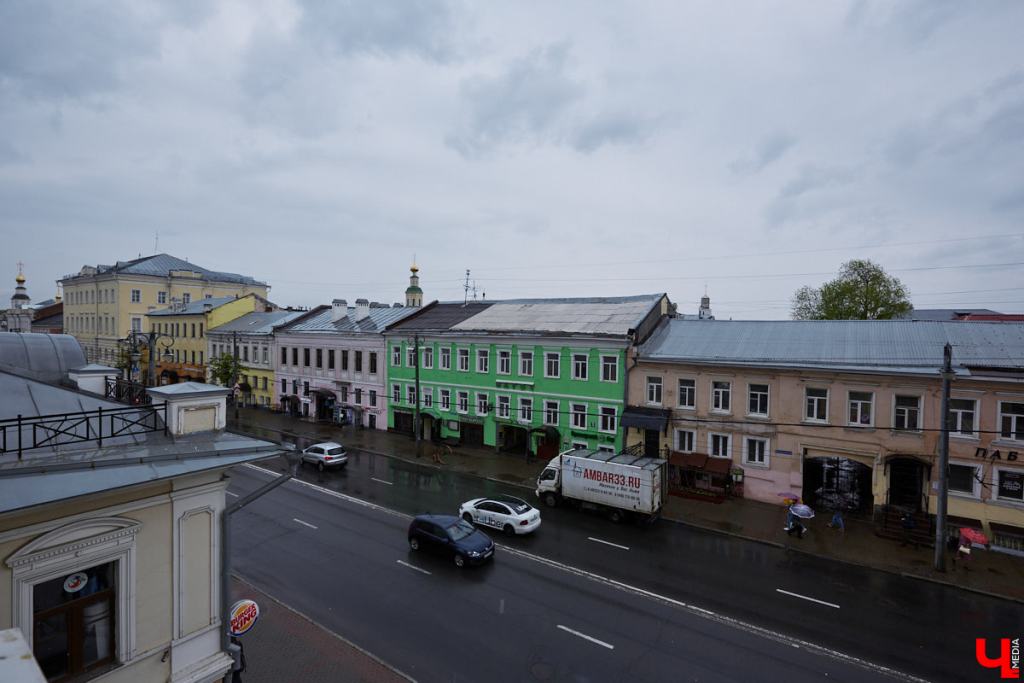 Во второй половине XIX века сын бедного крестьянина из села Чурилово, Павел Трофимович Седов, стал одним из самых состоятельных купцов губернии. А когда в 1905 году по стране прокатилась волна стачечного движения, первыми ее застрельщиками во Владимире оказались рабочие булочной Седова. И на это у них имелись весьма серьезные причины…