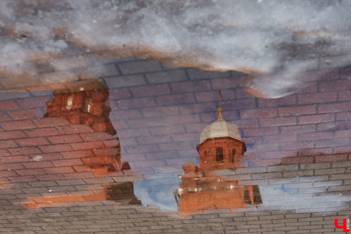 Календарная весна маячит на горизонте. Интересно, что подготовка к ней началась еще в полном аномалий январе. Впрочем, март вовсе не гарантирует приход стабильного тепла. Станет ли он продолжением зимы или больше не даст ей шанса, рассказали синоптики.