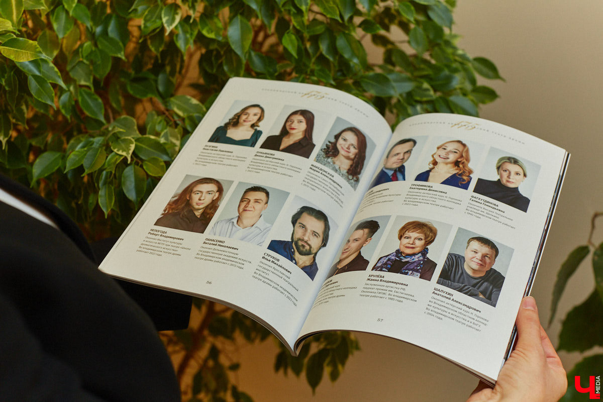 Точные сроки завершения восстановления здания театра драмы пока неизвестны. Более того, с начала года ремонтные работы на паузе, а артисты радуют зрителей премьерами, по-прежнему обживая чужие подмостки. «Ключ-Медиа» своими глазами оценил все детали грядущего преображения. Каким же увидят зрители обновленное культурное пространство после открытия?