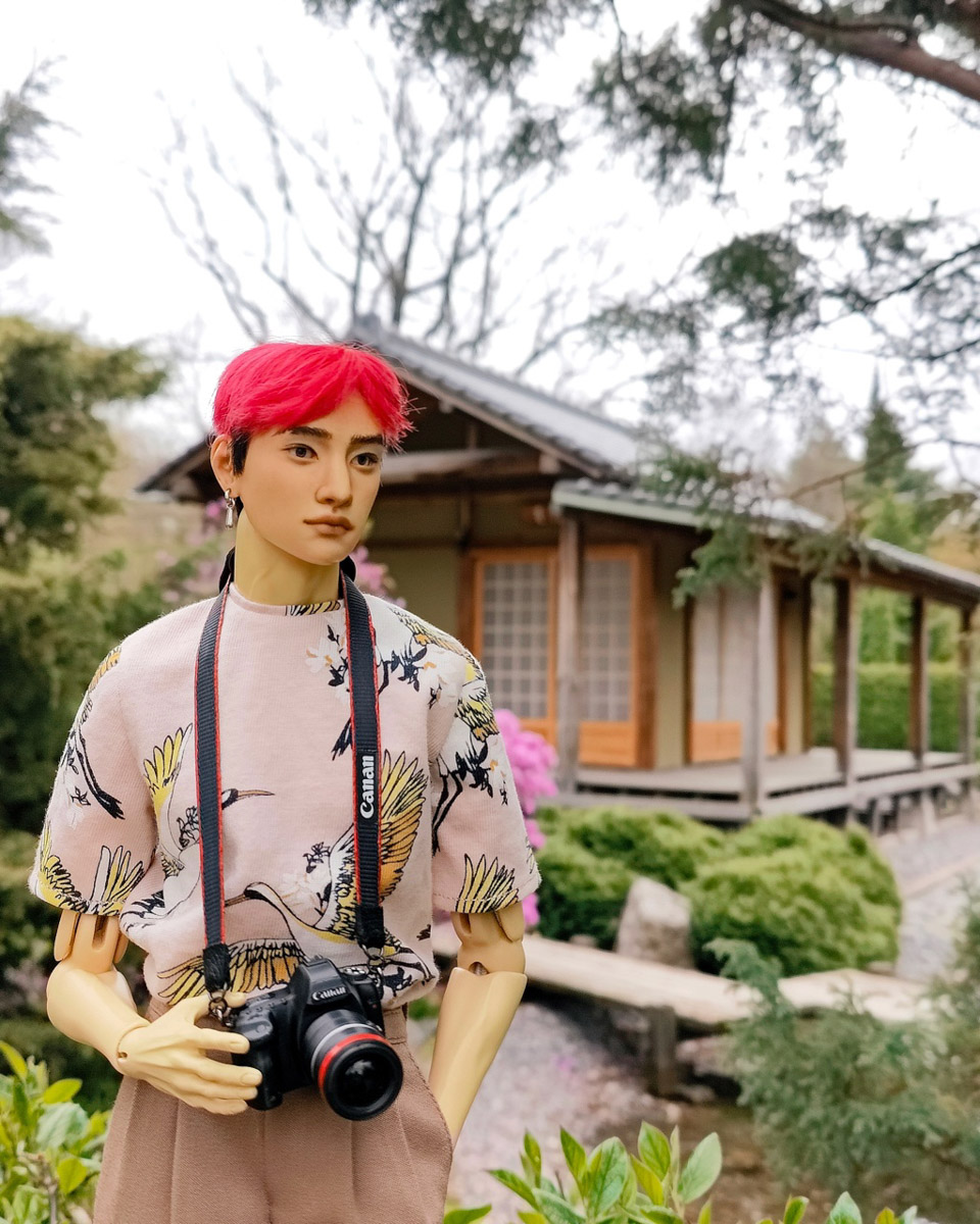 Создать мужчину мечты. Да не одного, а сотню! Это под силу Юлии Окуневой из Владимира. В ее руках пластик превращается в реалистичных японцев. Секретами мастерства девушка поделилась с «Ключ-Медиа» и откровенно призналась, сколько у нее «парней» на шарнирах на сегодняшний день.