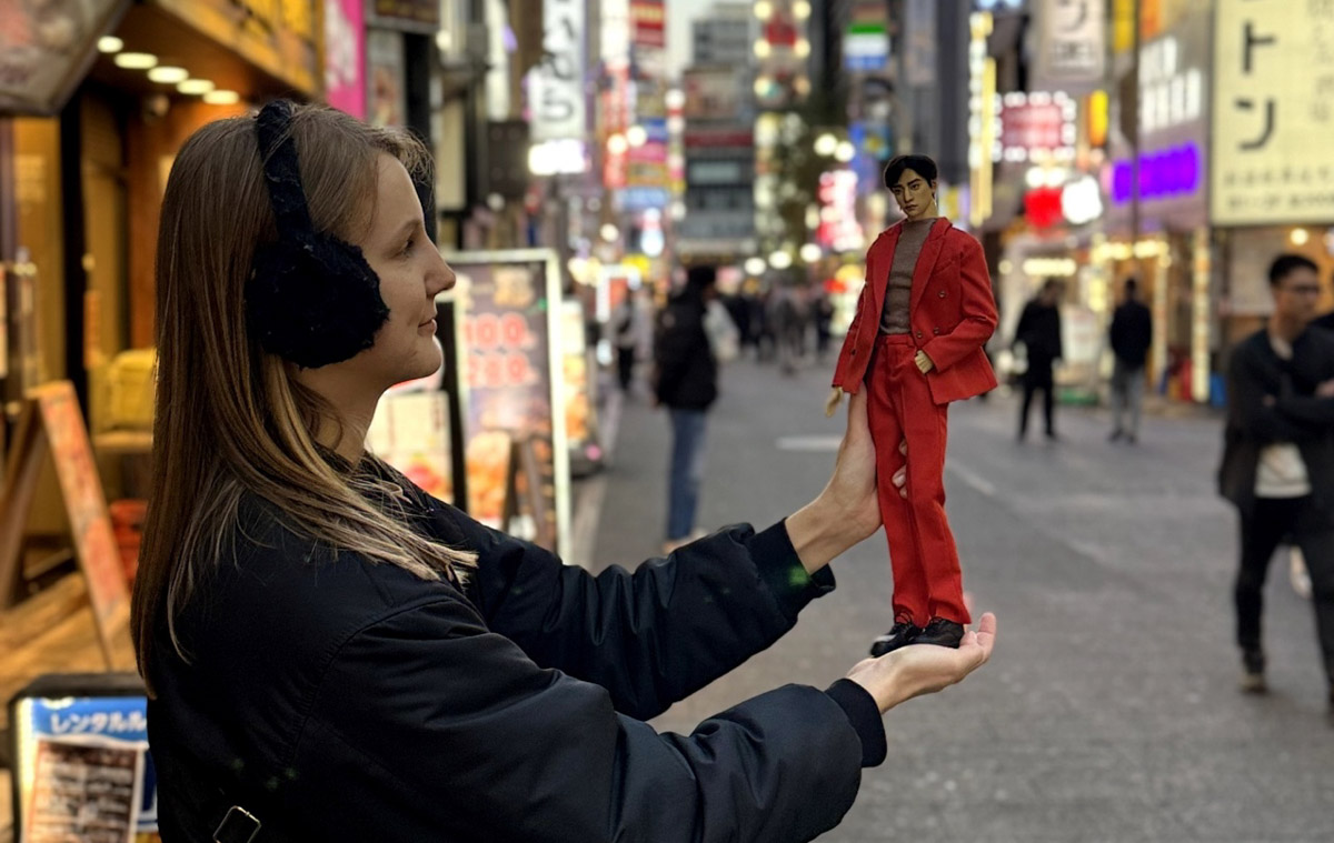 Создать мужчину мечты. Да не одного, а сотню! Это под силу Юлии Окуневой из Владимира. В ее руках пластик превращается в реалистичных японцев. Секретами мастерства девушка поделилась с «Ключ-Медиа» и откровенно призналась, сколько у нее «парней» на шарнирах на сегодняшний день.